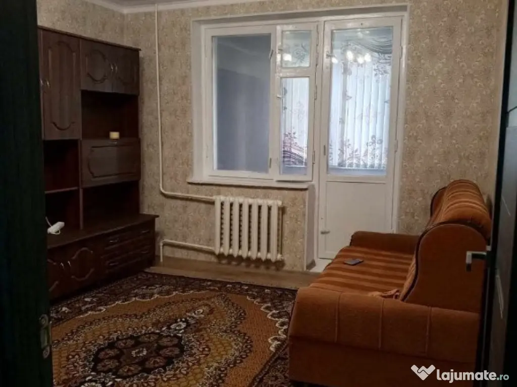 Garsoniera de inchiriat zona Titan