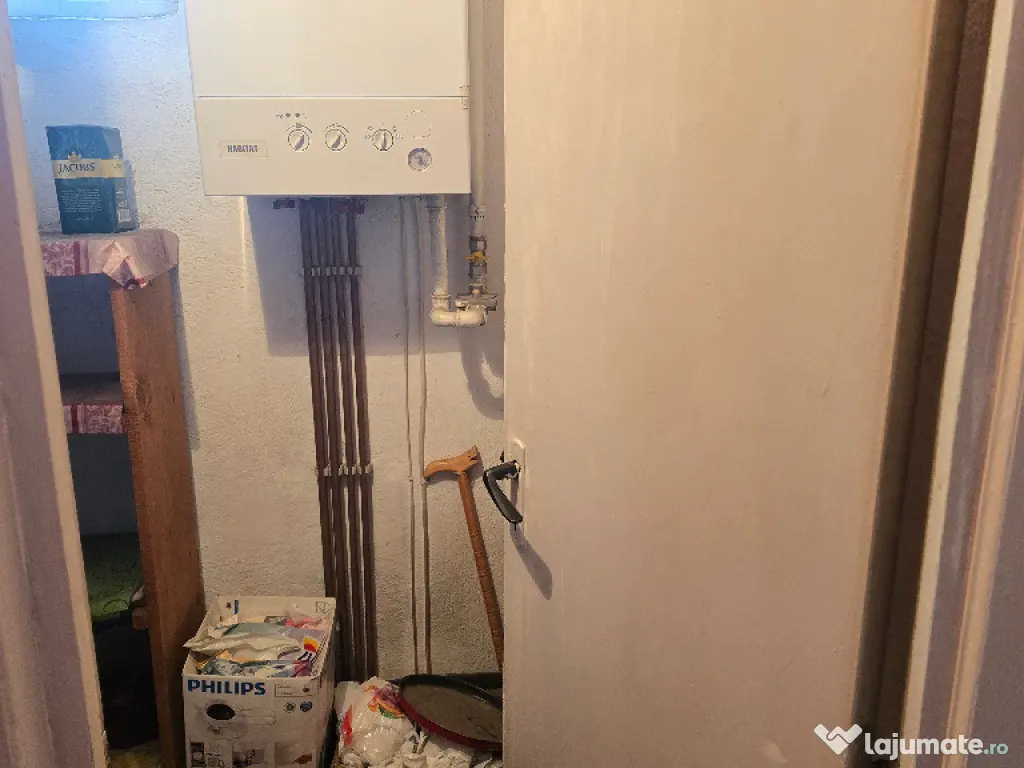 Vand apartament 2 camere decomandat in Deva, etaj 2, 