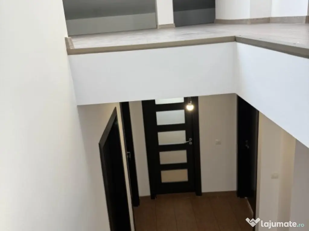 Apartament 5 camere,Tip Penthouse bragadiru Sos Alexandriei 