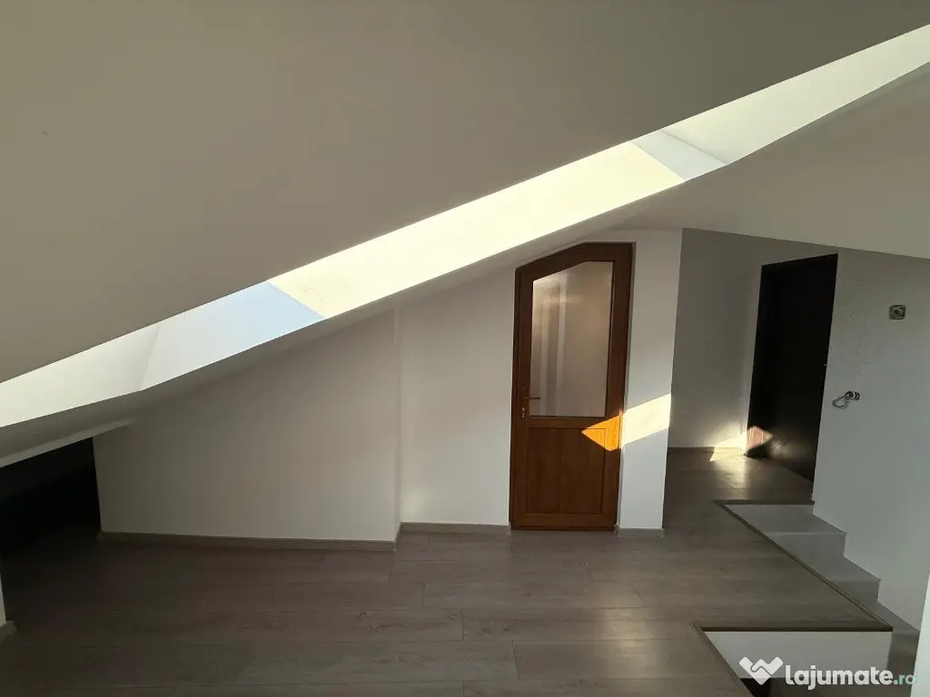 Apartament 5 camere,Tip Penthouse bragadiru Sos Alexandriei 