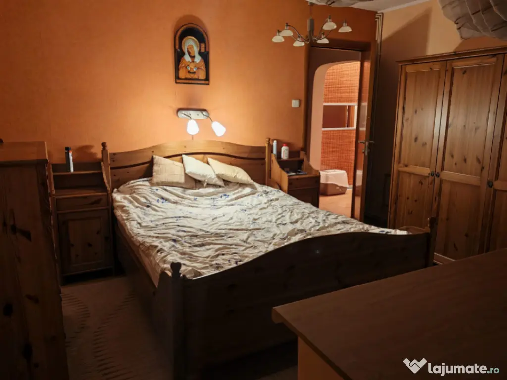 Apartament 3 camere de vanzare zona Tomis Nord, Constanta 