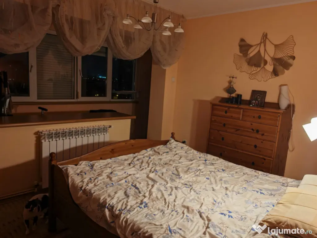 Apartament 3 camere de vanzare zona Tomis Nord, Constanta 