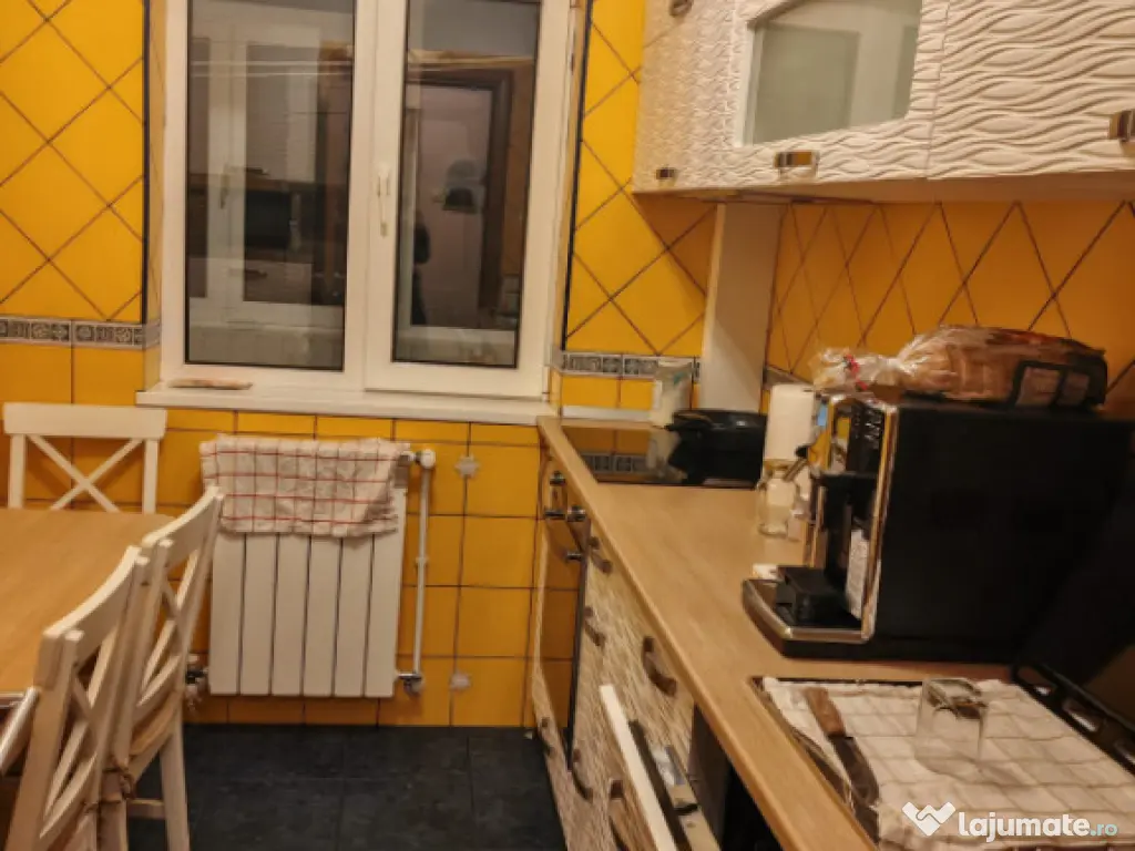 Apartament 3 camere de vanzare zona Tomis Nord, Constanta 