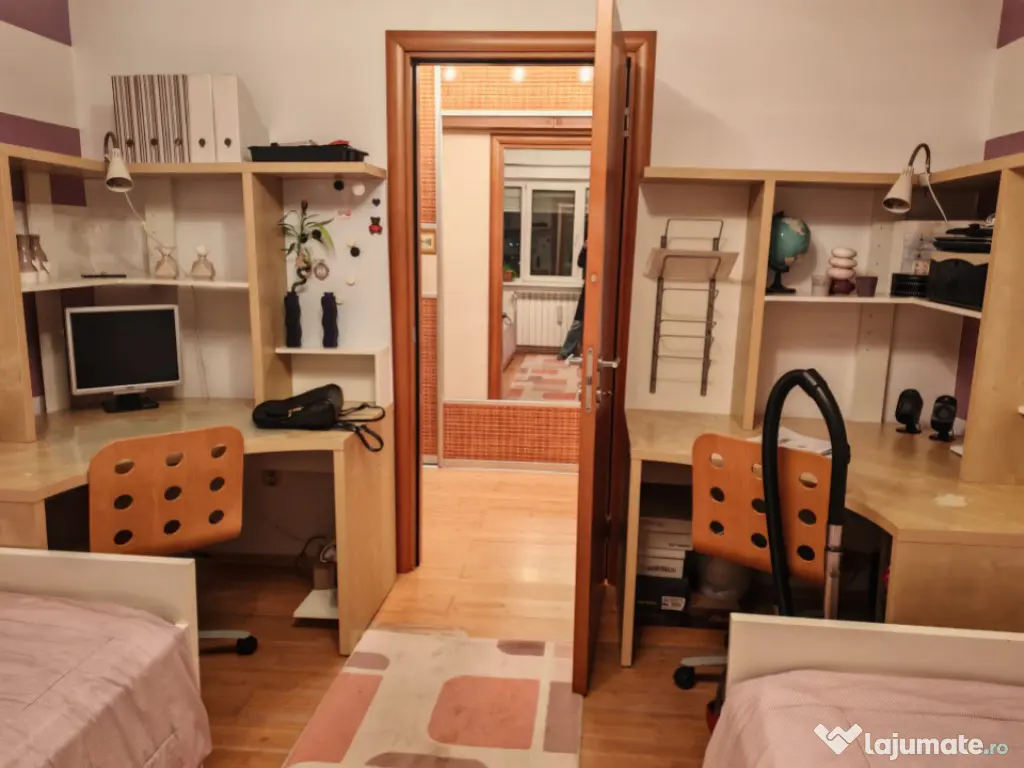 Apartament 3 camere de vanzare zona Tomis Nord, Constanta 