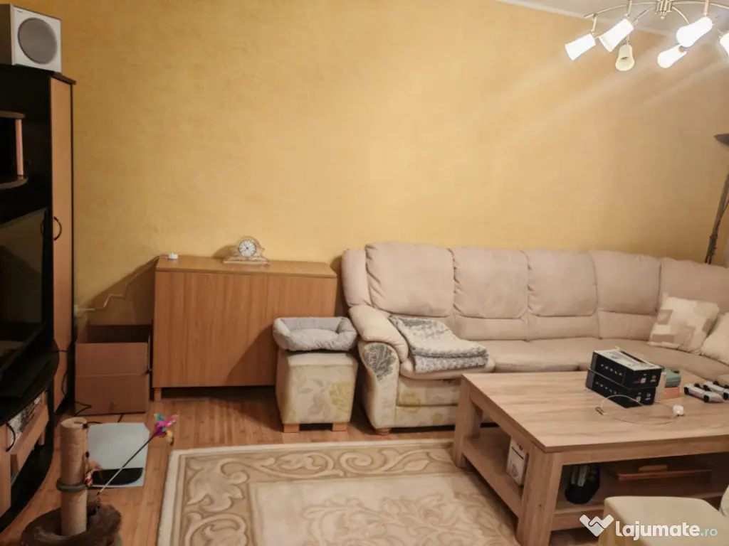 Apartament 3 camere de vanzare zona Tomis Nord, Constanta 