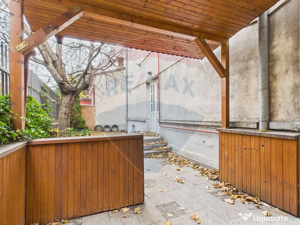 Vila S+P+2+M, 15 camere, ideala pentru investitie - Ștef... 