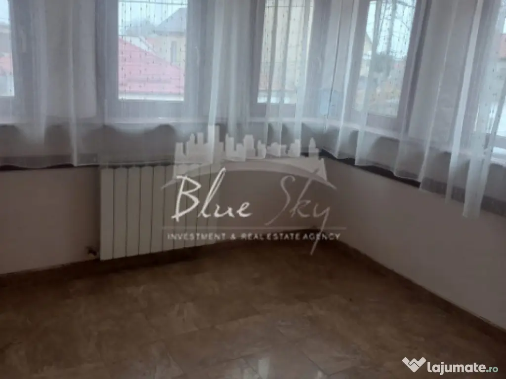 VILA KM 5 - P+1+M 8 CAMERE 