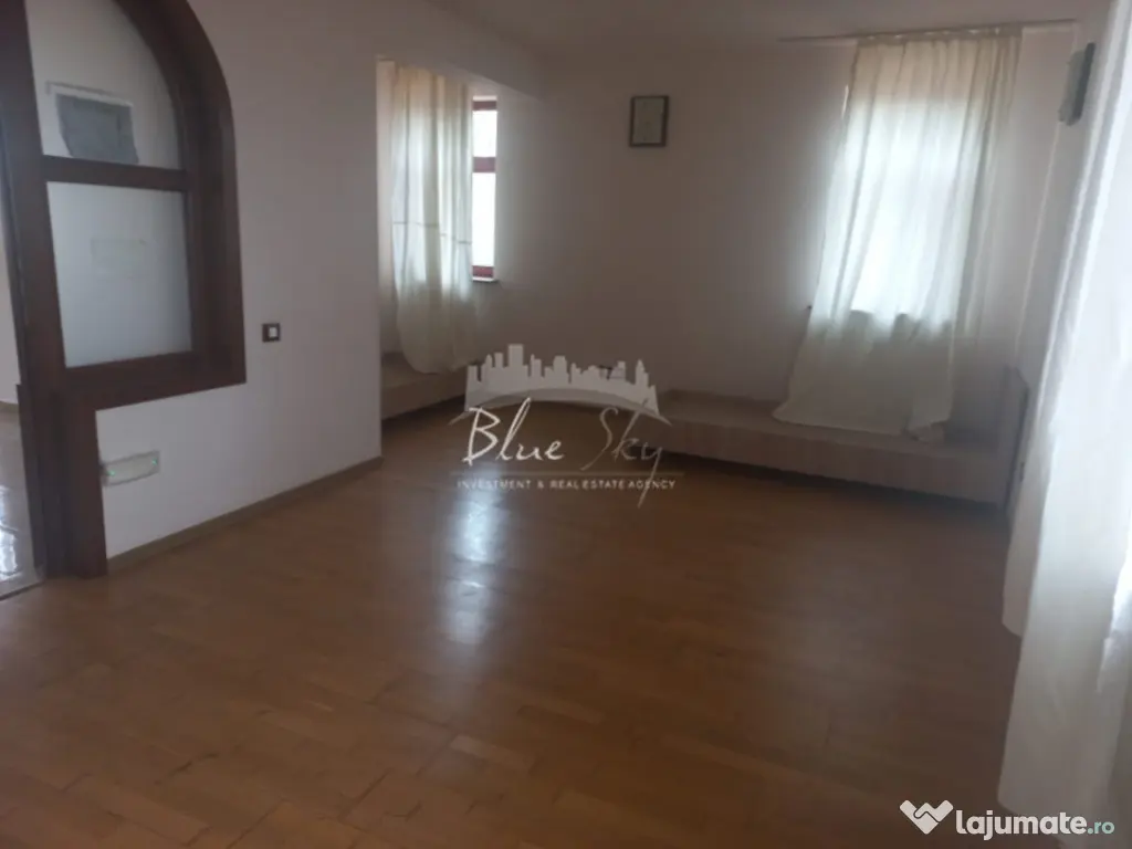 VILA KM 5 - P+1+M 8 CAMERE 