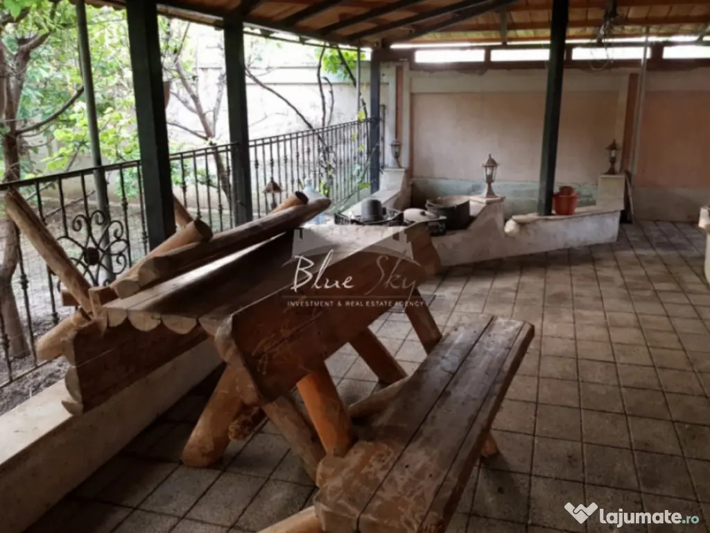 VILA KM 5 - P+1+M 8 CAMERE 