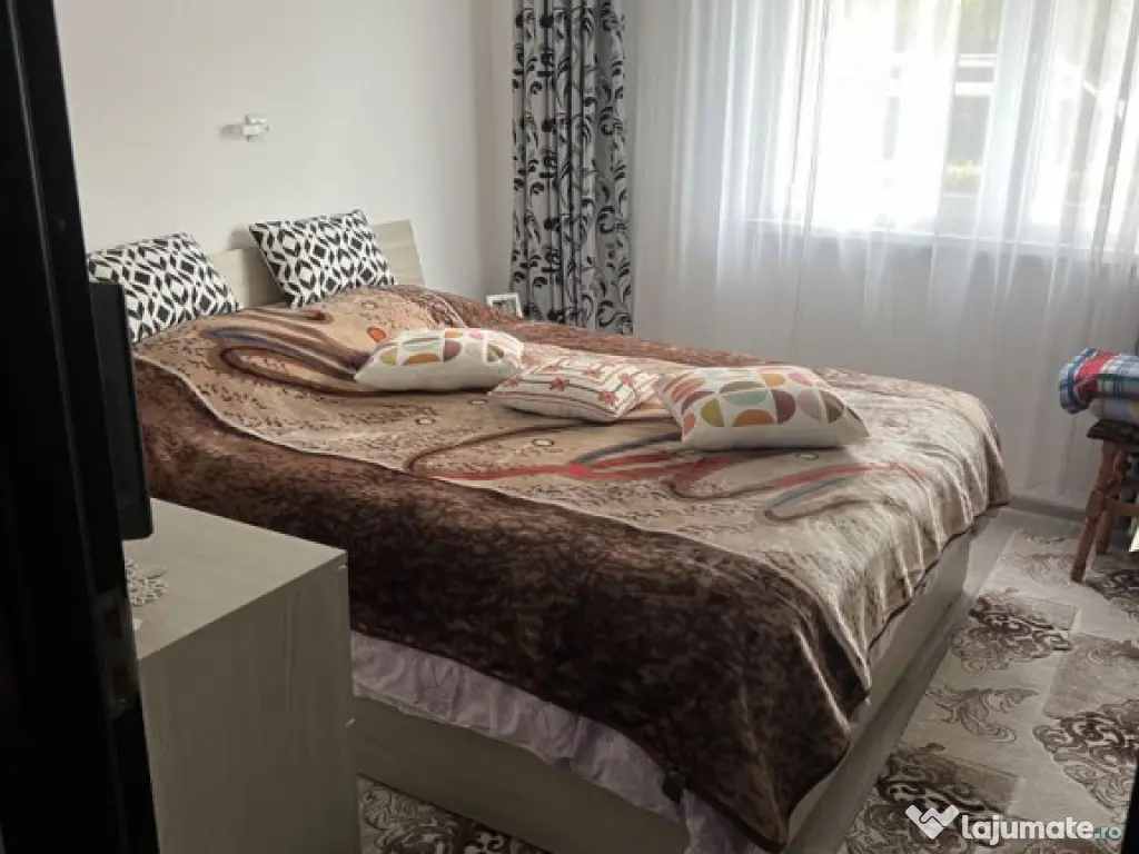 Apartament 2 camere Centrul Civic Toamnei