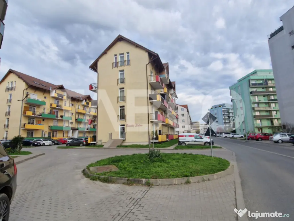 Garsoniera decomandata de vanzare balcon parcare Alma Turnis
