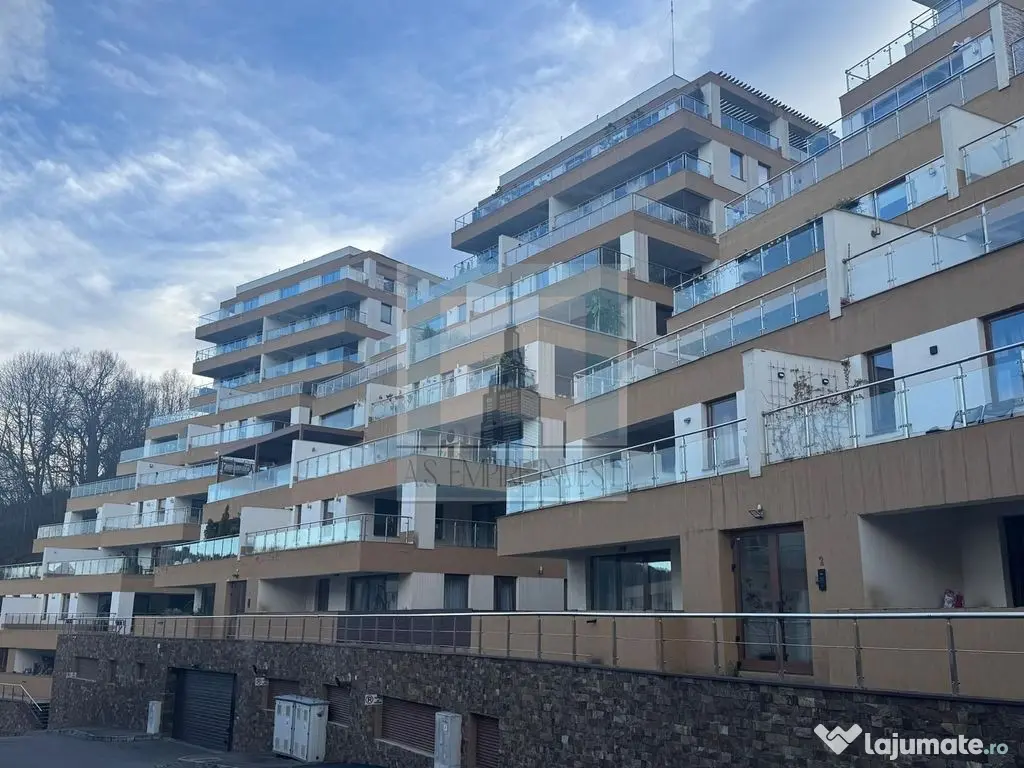 Apartament 3 camere de vanzare/ Poiana Brasov