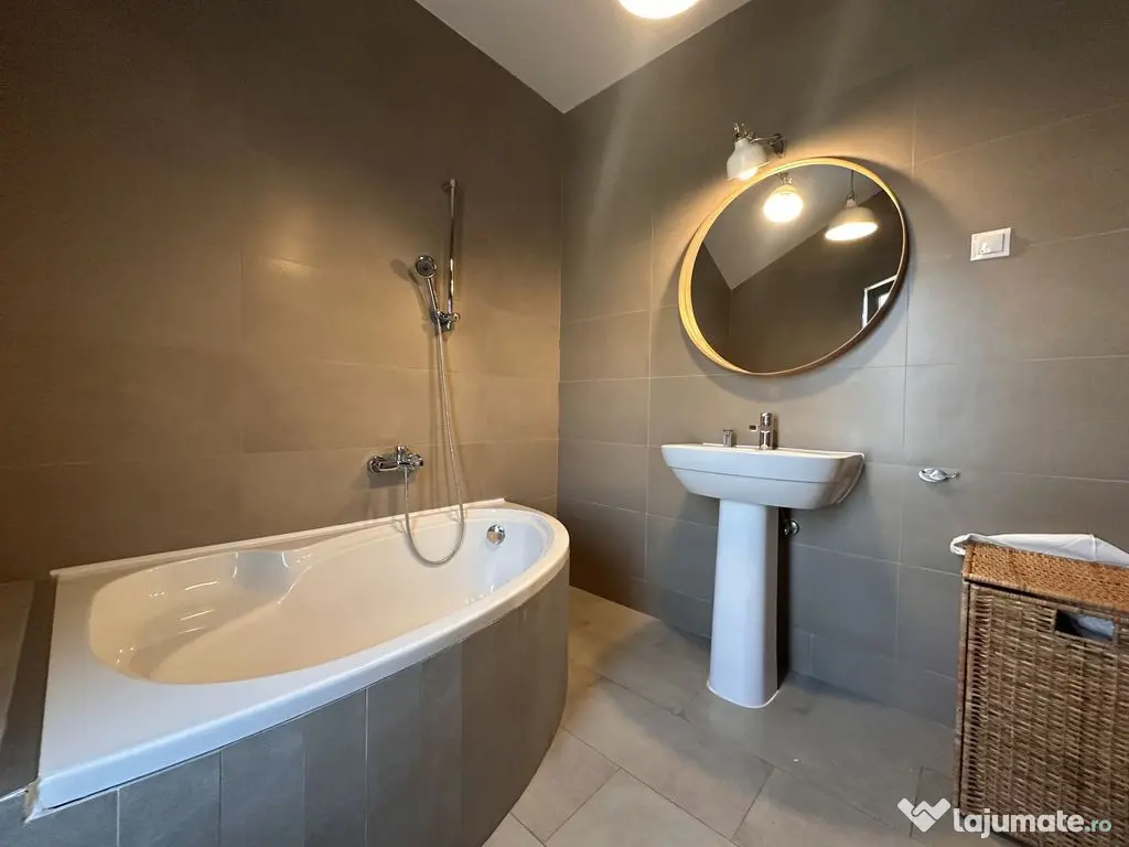 ANDRONACHE | Vila 4 Camere | Garaj | Curte Verde | Ciubar... 