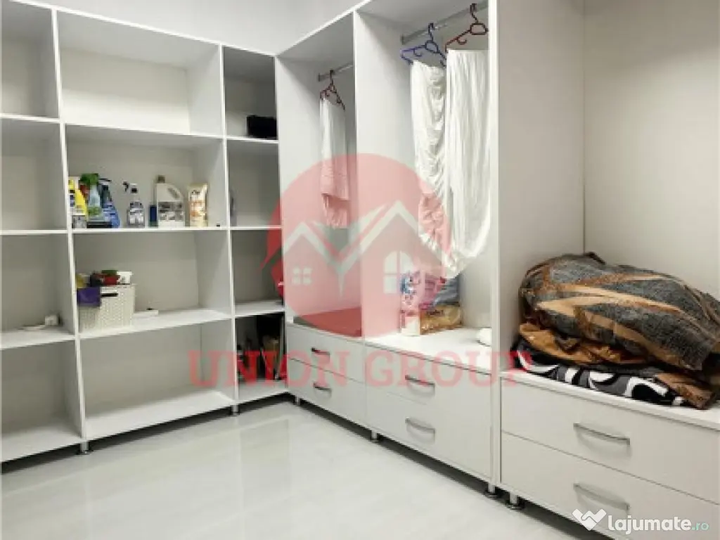 Apartament 4 Camere 135 MP, cu Vedere Superba la Mare si la