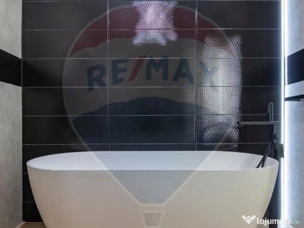 Apartament de Lux in Centru Orasului de Inchiriat + loc d... 