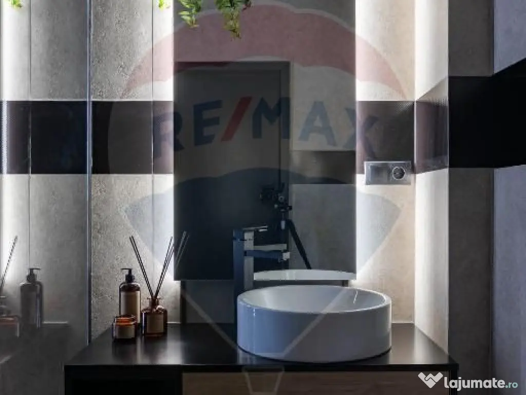 Apartament de Lux in Centru Orasului de Inchiriat + loc d... 