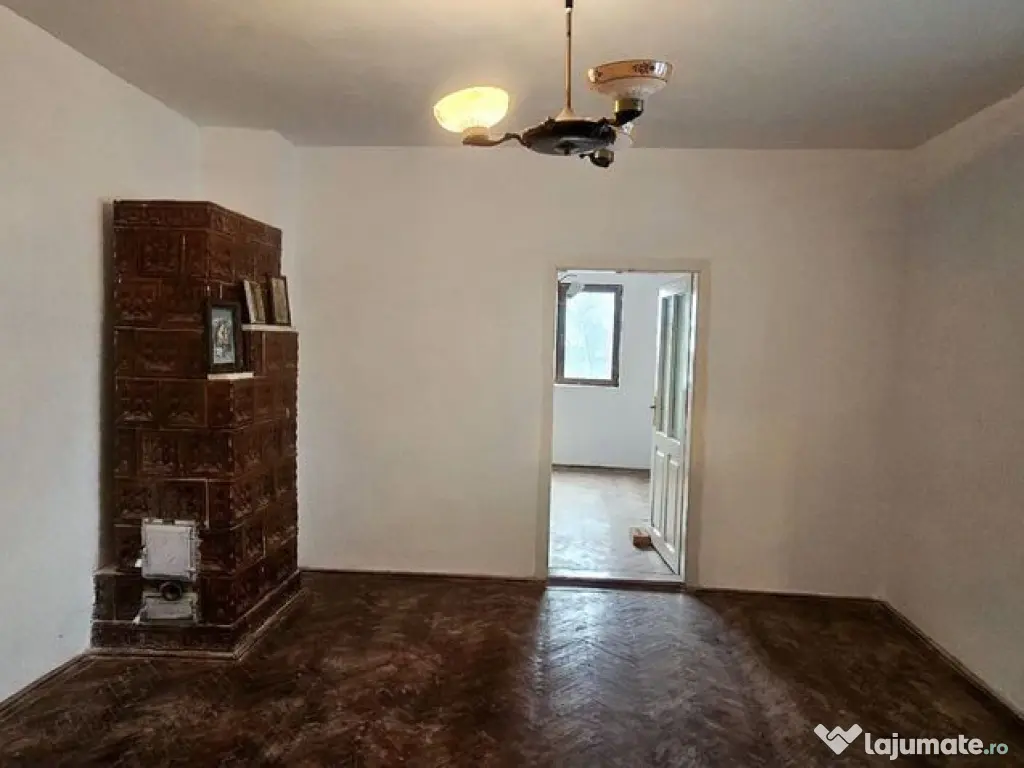 Casa din caramida – Zona Centrala, Parc CFR – Pret 17... 