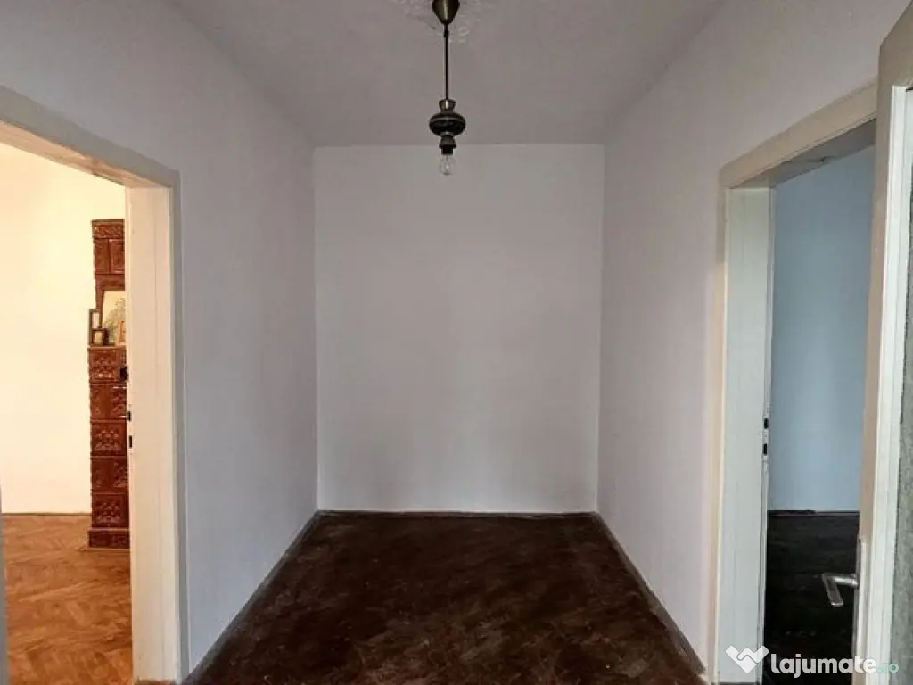 Casa din caramida – Zona Centrala, Parc CFR – Pret 17... 