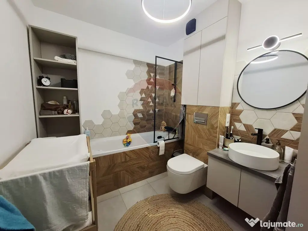 Apartament de închiriat cu 3 camere - Calea Șurii Mici 