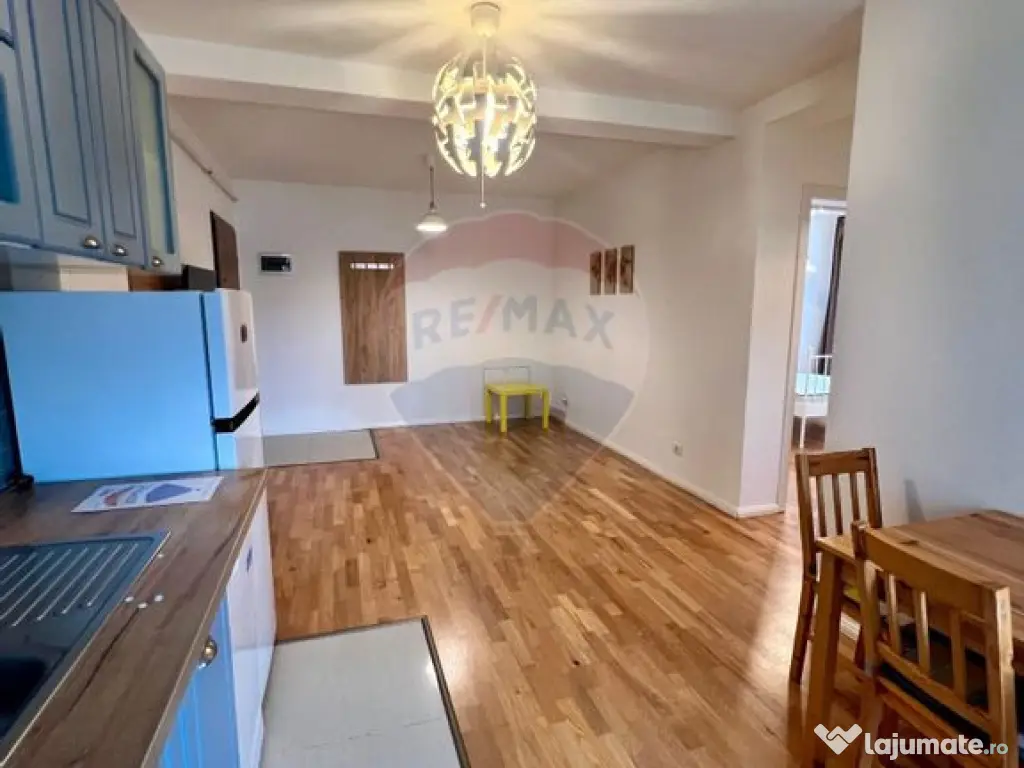 Apartament de vanzare cu 3 camere