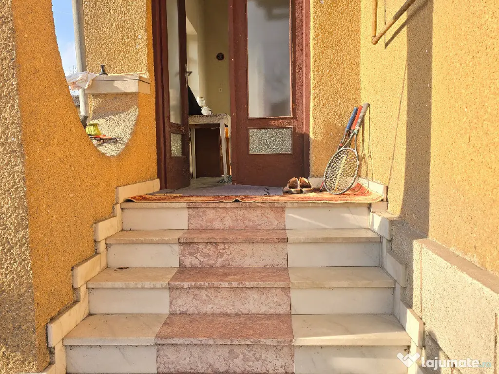 Vand casa in Deva, D+P, zona ultracentrala (E. Vacarescu), 
