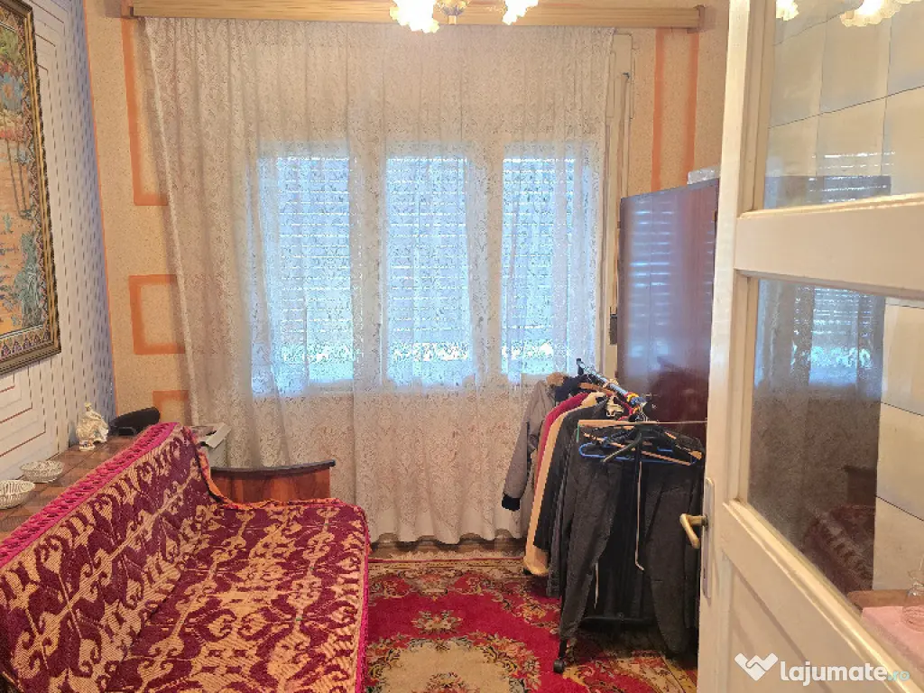 Vand casa in Deva, D+P, zona ultracentrala (E. Vacarescu), 