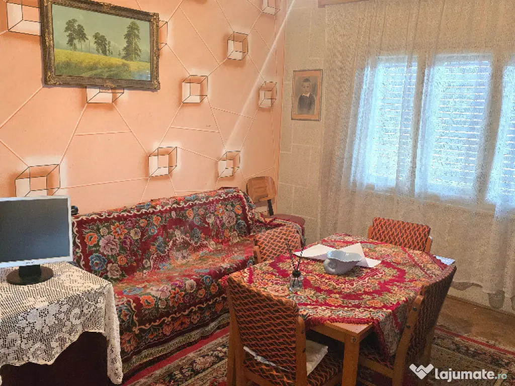 Vand casa in Deva, D+P, zona ultracentrala (E. Vacarescu), 