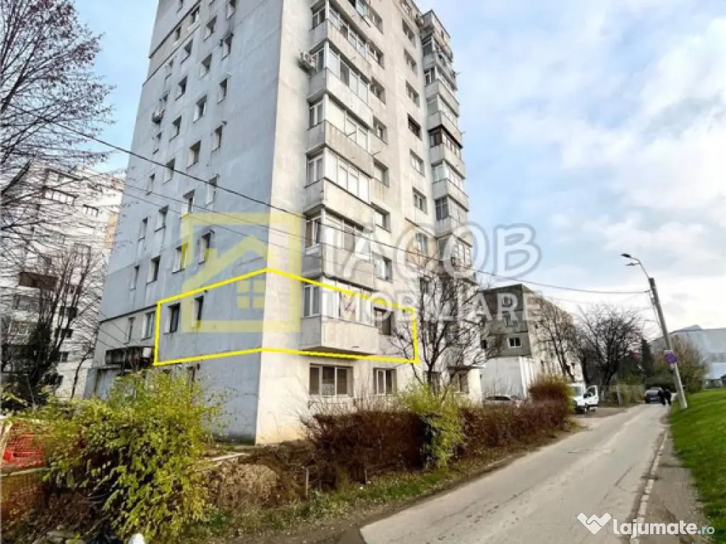 Apartament 3 camere decomandate, etaj 1, str. Narciselor 15, 