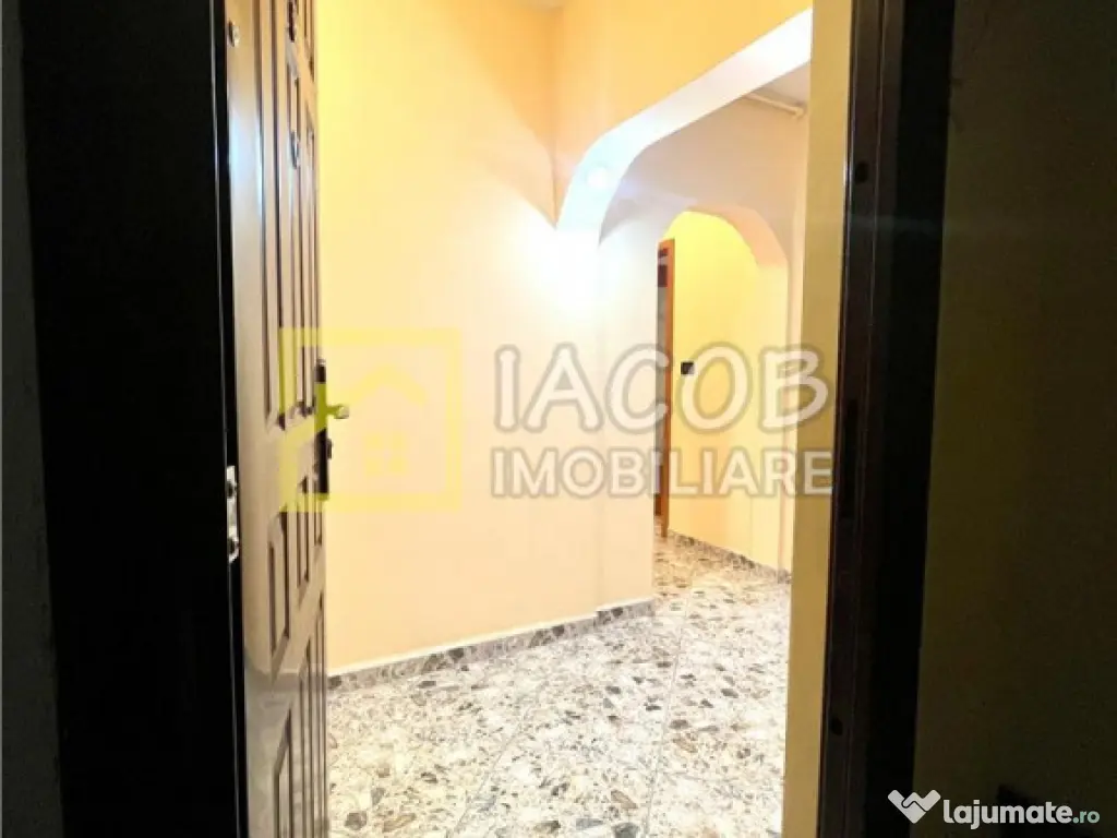 Apartament 3 camere decomandate, etaj 1, str. Narciselor 15, 