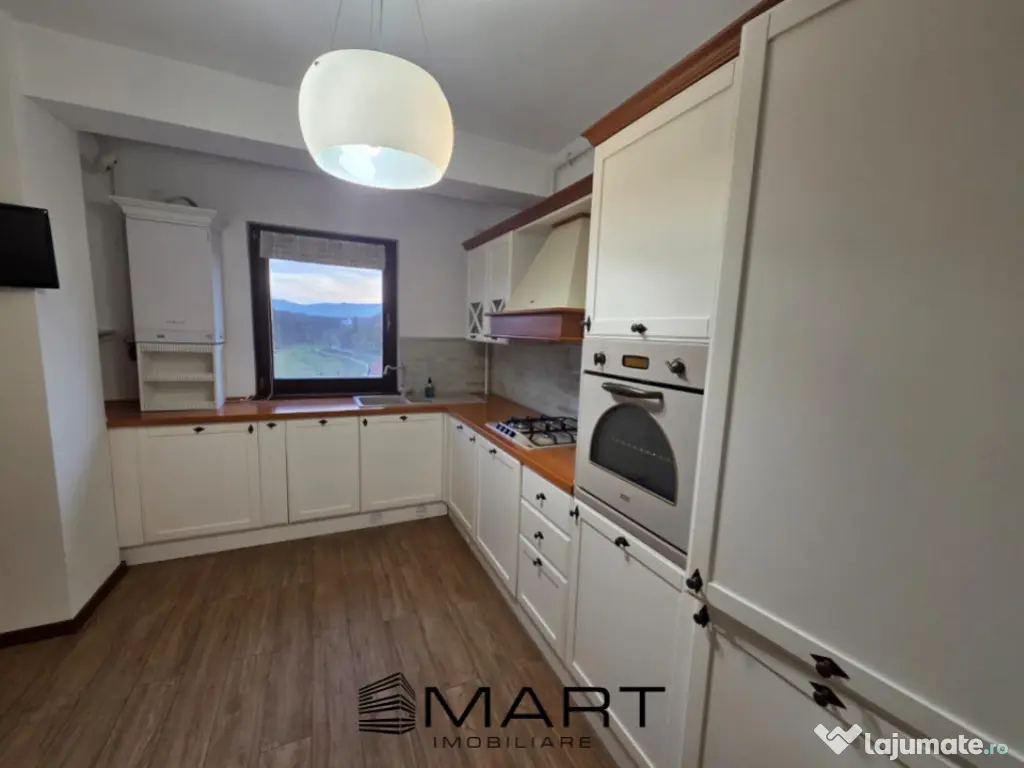 Apartament 3 camere zona Sub Arini Sibiu 
