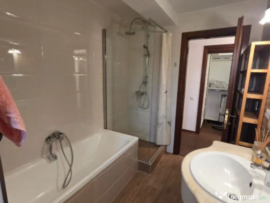 Apartament 3 camere zona Sub Arini Sibiu 