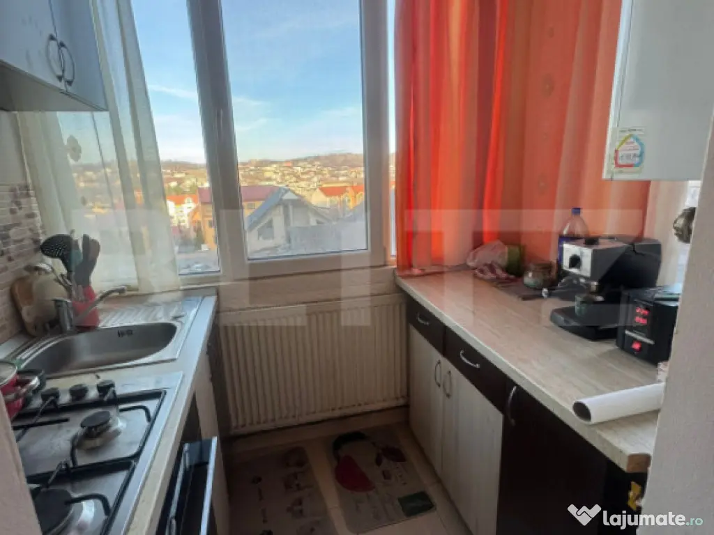 Apartament 3 camere, etaj 1, izolat exterior – ideal pentr