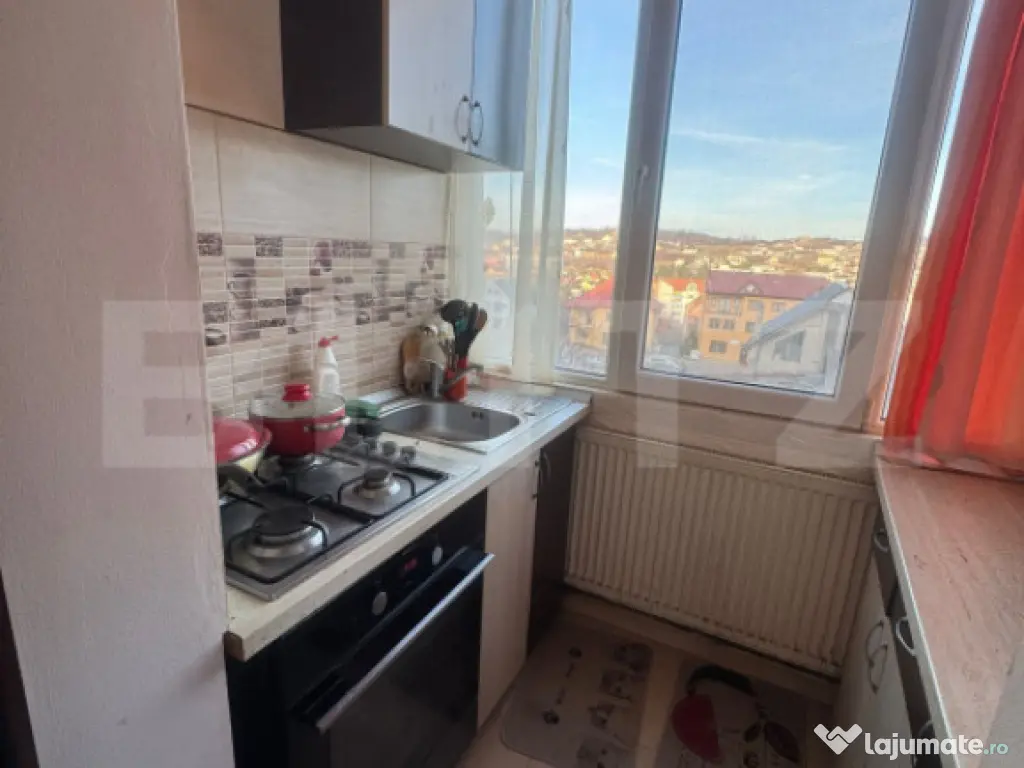 Apartament 3 camere, etaj 1, izolat exterior – ideal pentr