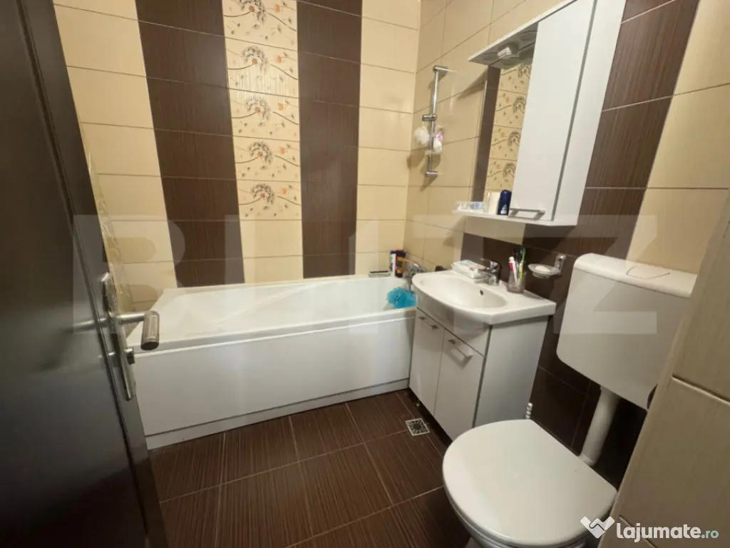 Apartament 3 camere, etaj 1, izolat exterior – ideal pentr