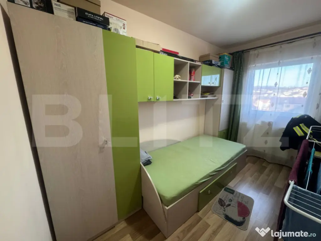 Apartament 3 camere, etaj 1, izolat exterior – ideal pentr