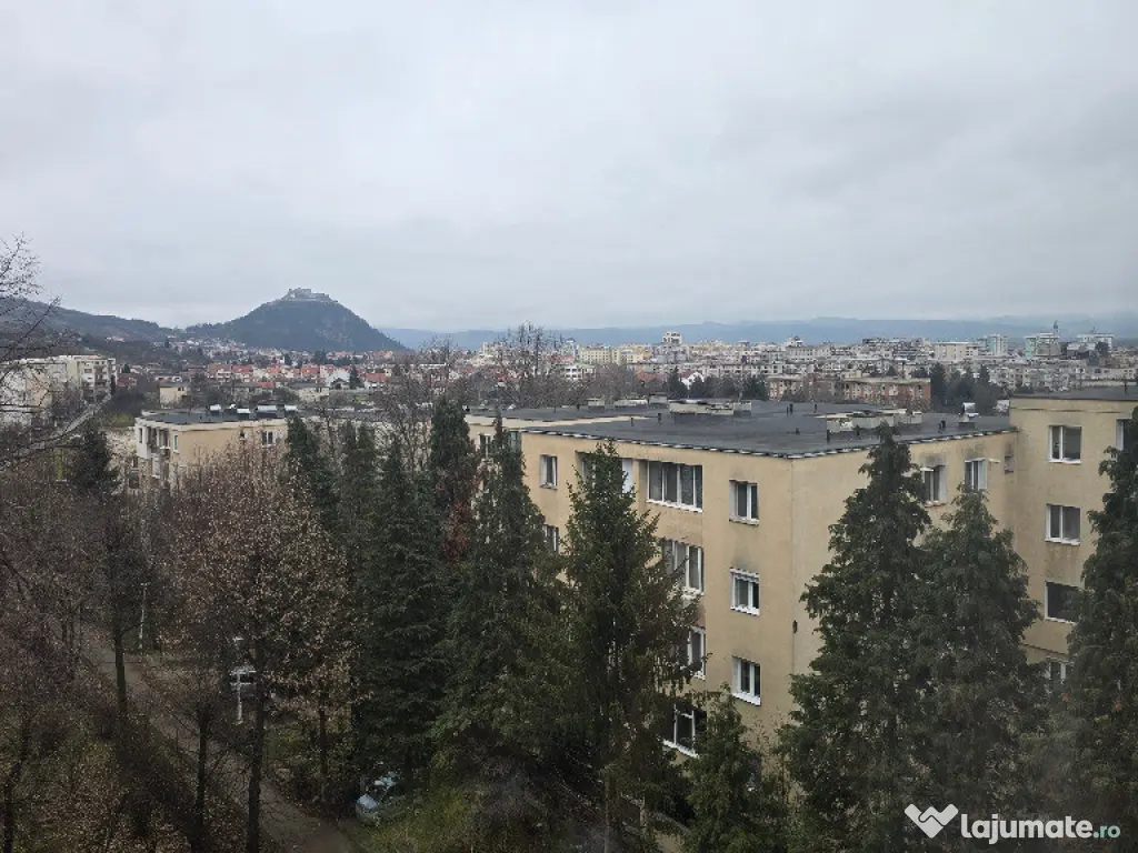 Vand apartament 3 camere cu intrari separate in Deva, Titu Maiorescu 