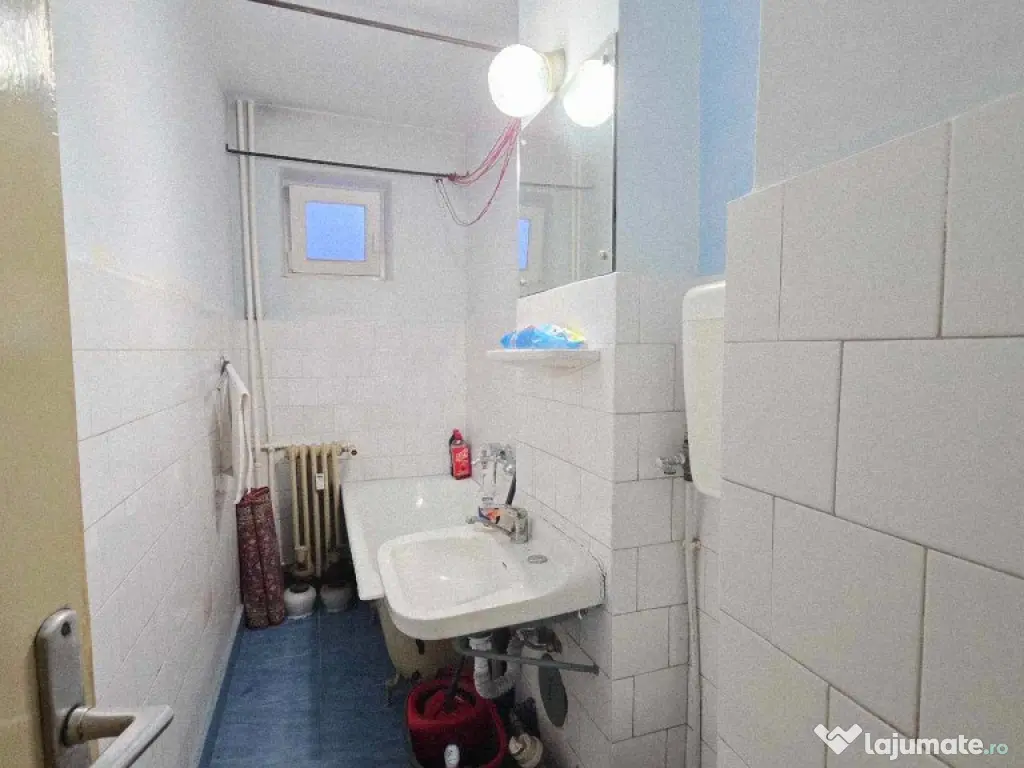 Ap 3 cam tip T de vânzare str Razboieni 