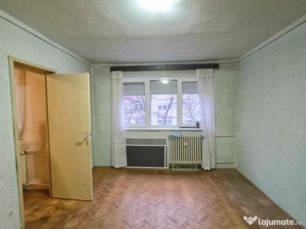 Ap 3 cam tip T de vânzare str Razboieni 