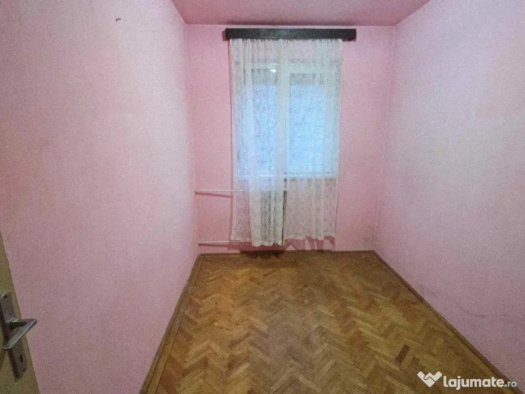 Ap 3 cam tip T de vânzare str Razboieni 