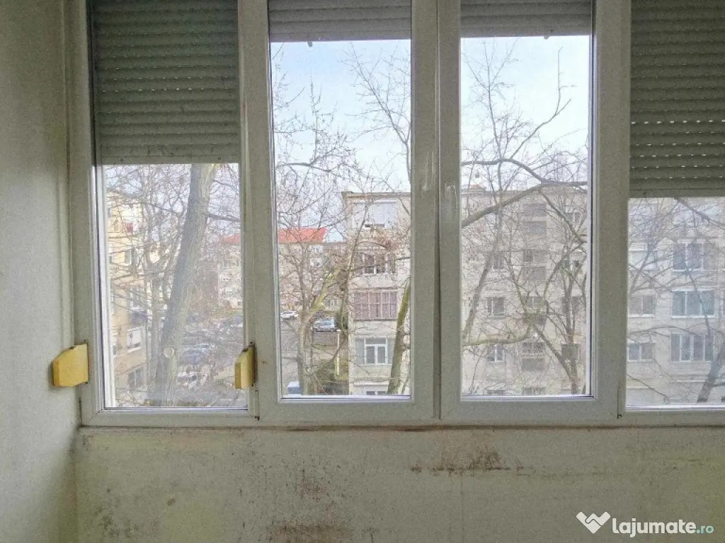 Ap 3 cam tip T de vânzare str Razboieni 