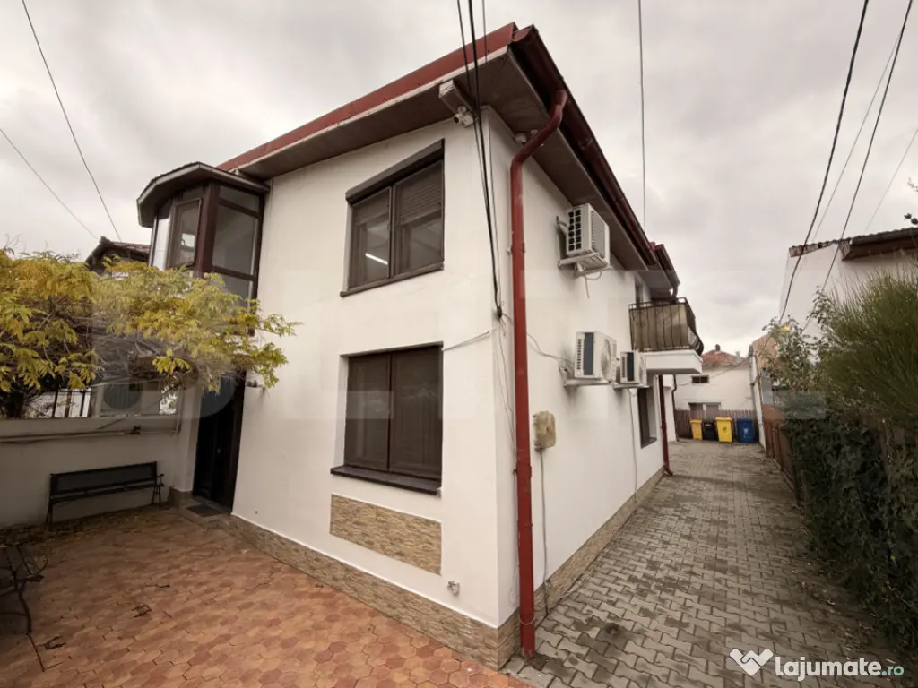 Cabinet medical și apartament 2 camere, 225 mp, zona 1 Mai