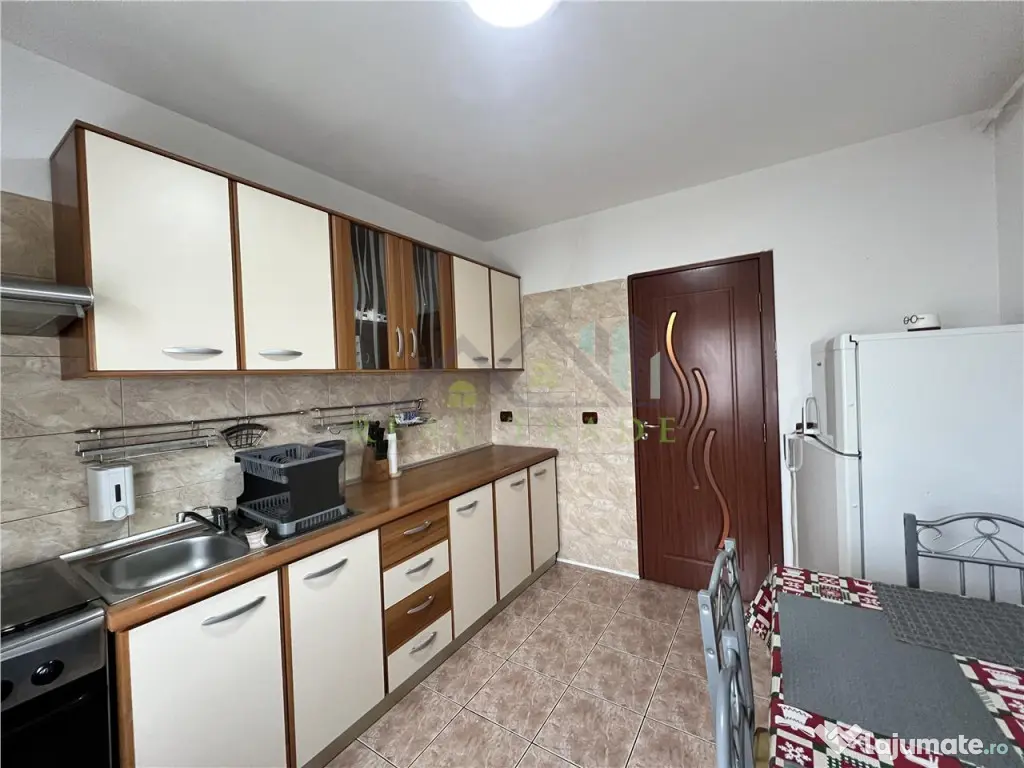 Apartament 2 camere decomandat Centrul Civic- AFI