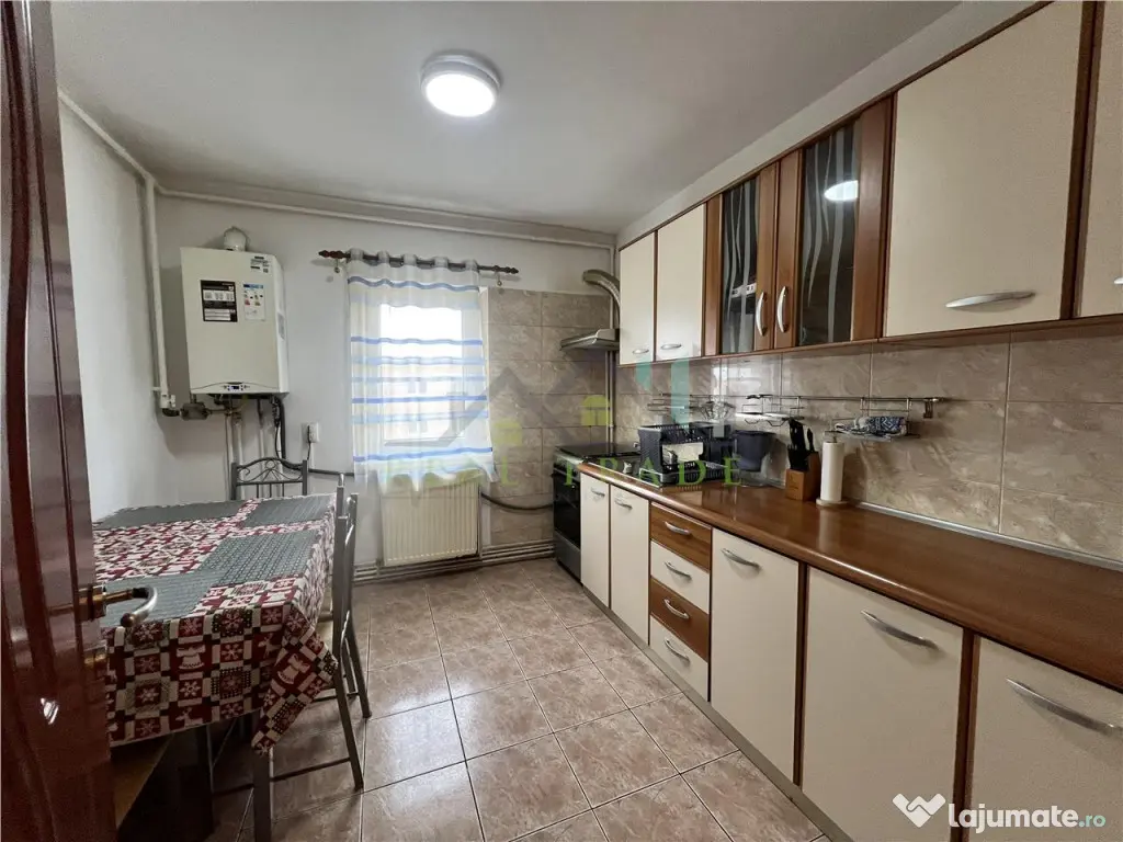 Apartament 2 camere decomandat Centrul Civic- AFI