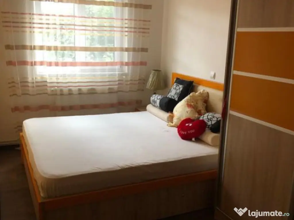 Decomandat, etaj1, Astra, Brasov