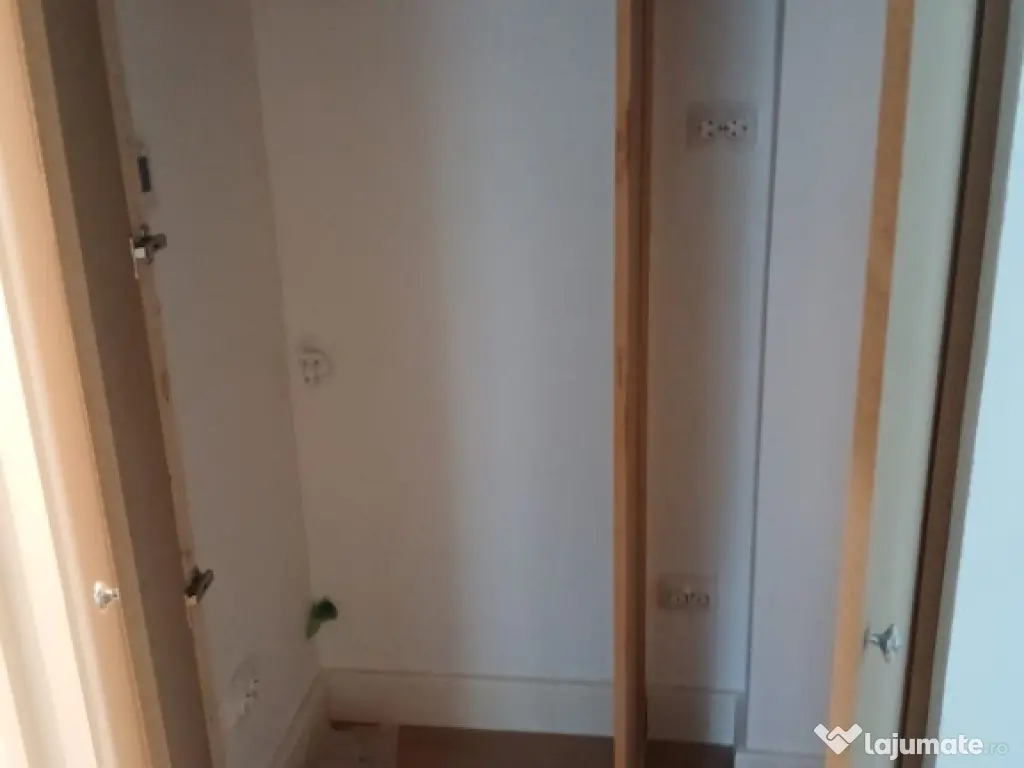 Apartament 2 camere de vanzare, zona Ursului (Centrala) 