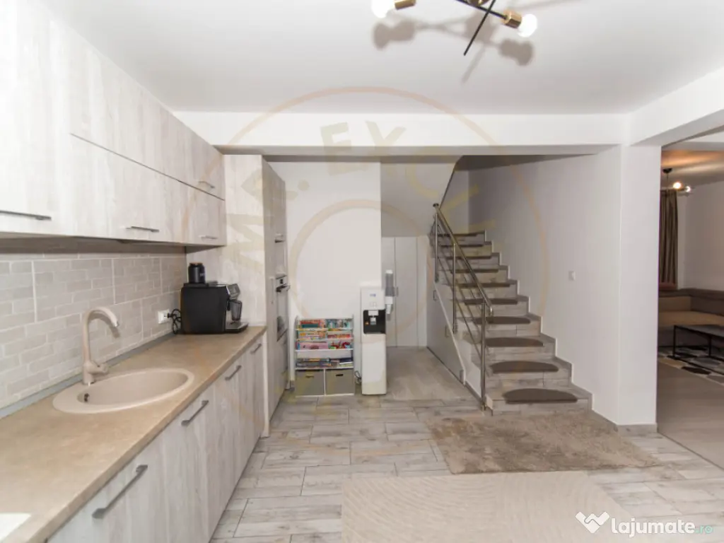 Casa 4 camere langa padure - mobilata si utilata complet - 