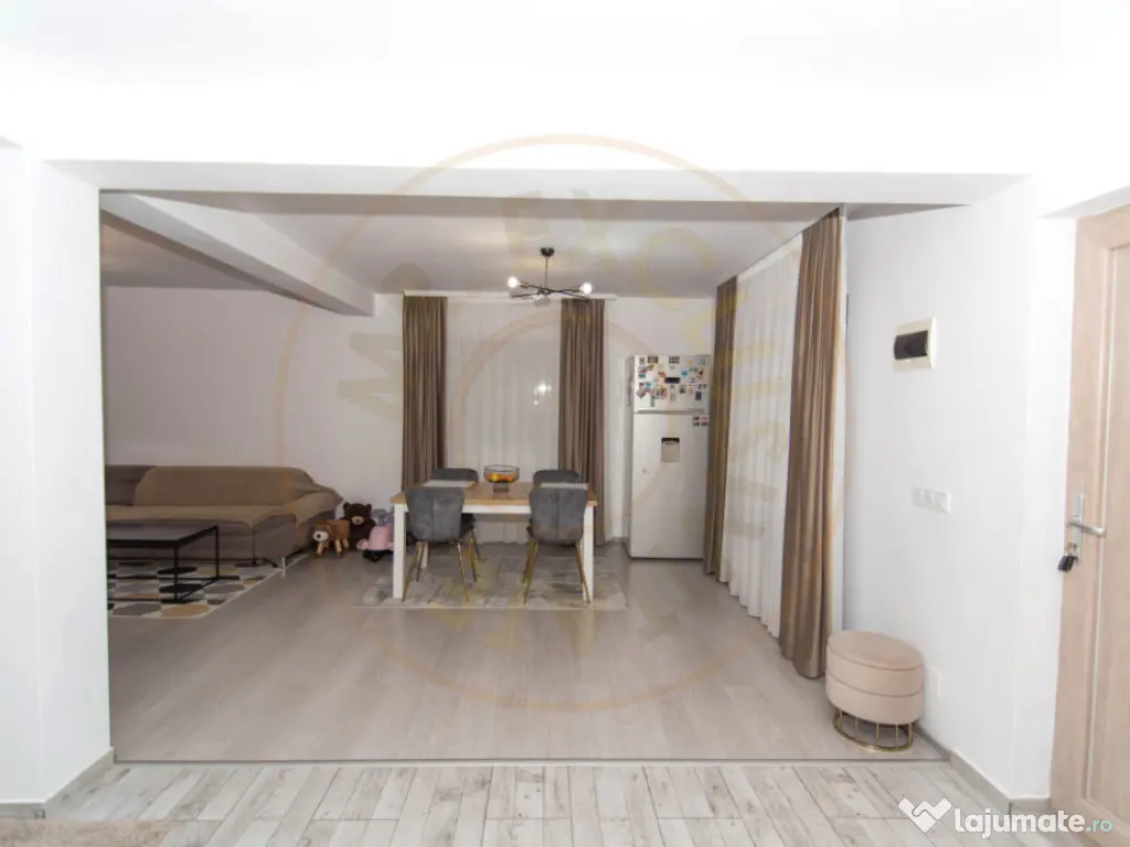 Casa 4 camere langa padure - mobilata si utilata complet - 