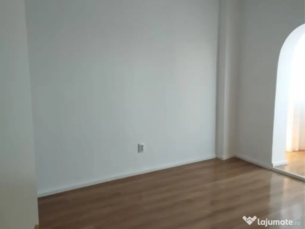 Apartament 2 camere,Grivitei-Onix, decomandat,etajul 1, 1285 