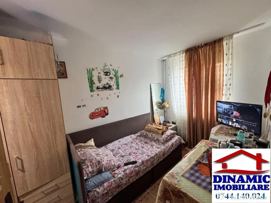 Apartament 3 camere,Str.Viforului,semi-central, PRET PROMO 33.000 EURO 