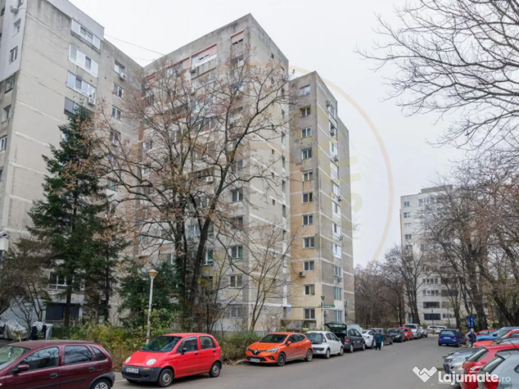 Apartament 3 camere Metrou Favorit
